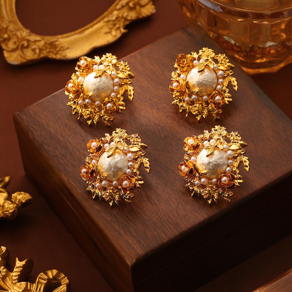 Design Sense Baroque Pearl Court Retro Exaggerated Medieval Earrings Antique Floral Brocade Stacked Flower Earrings