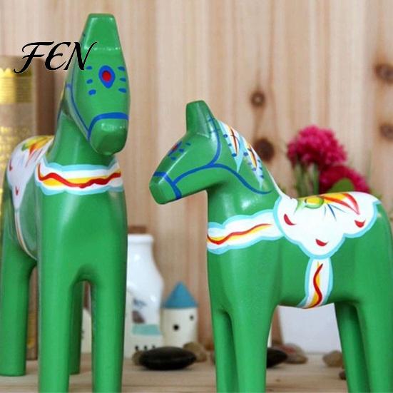 Handcrafted Wooden Animal Figurine Hand Painted Dala Trojan Horse Figurine, Solid Wood Rustic Statue, Decorative Tabletop Ornament for Home Farmhouse