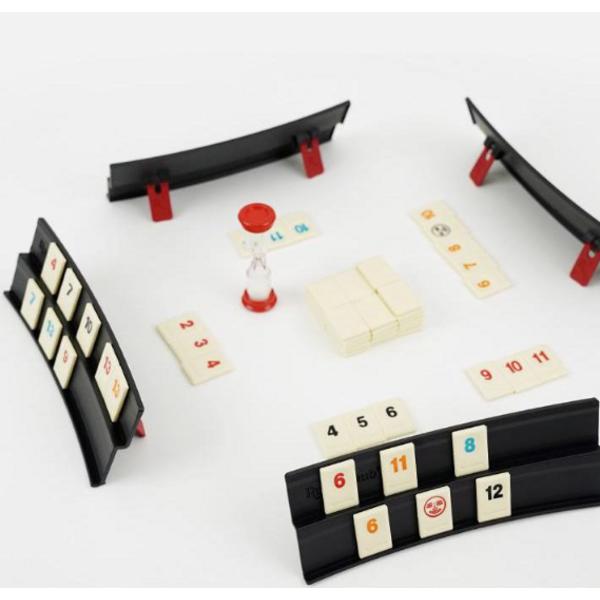 Настольная игра «Руммикуб», разноцветные.