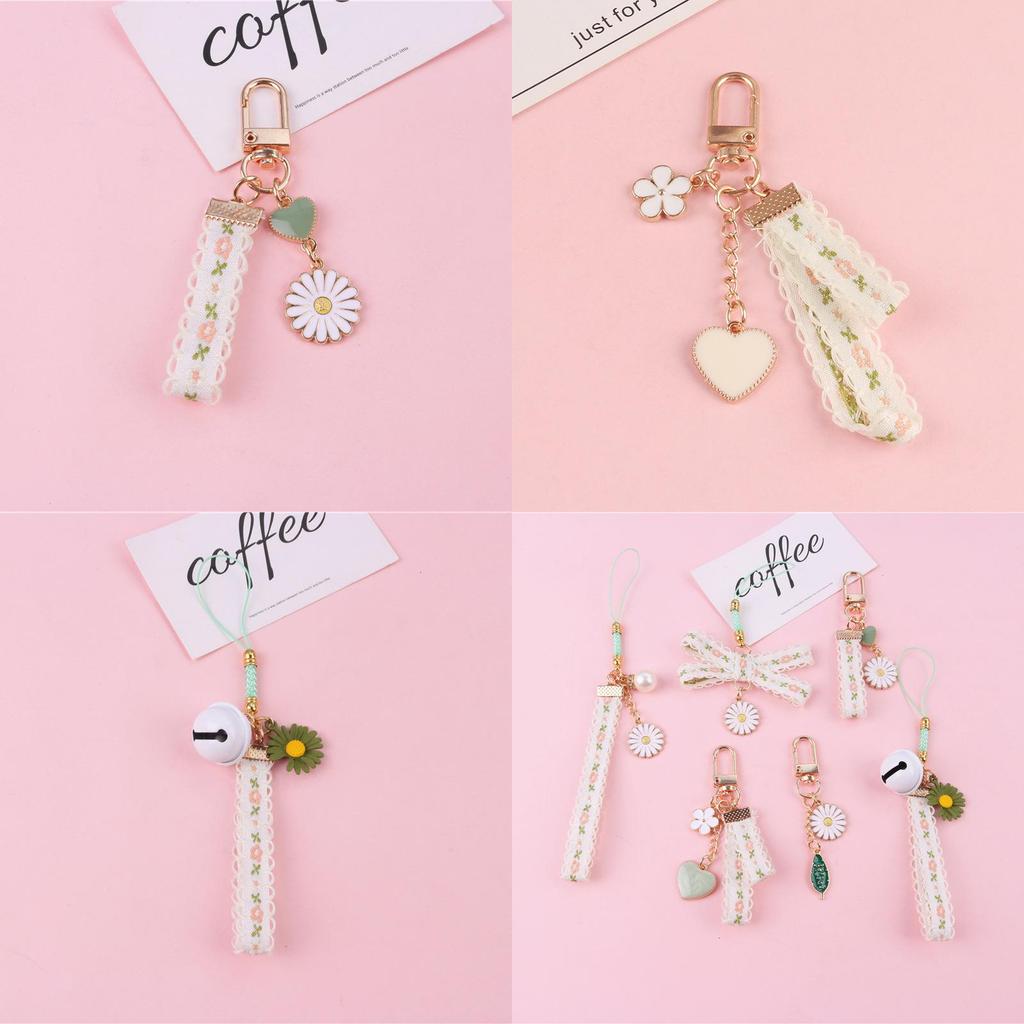 Ins Style Daisy Keychain Pendant For Fashionable Bag Decoration And Gifting
