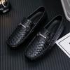 Новые лоферы мужские повседневные туфли ленивые туфли ручной работы мужские лоферы мокасины дышащие без застежек большого размера лоферы для вождения для мужчин
