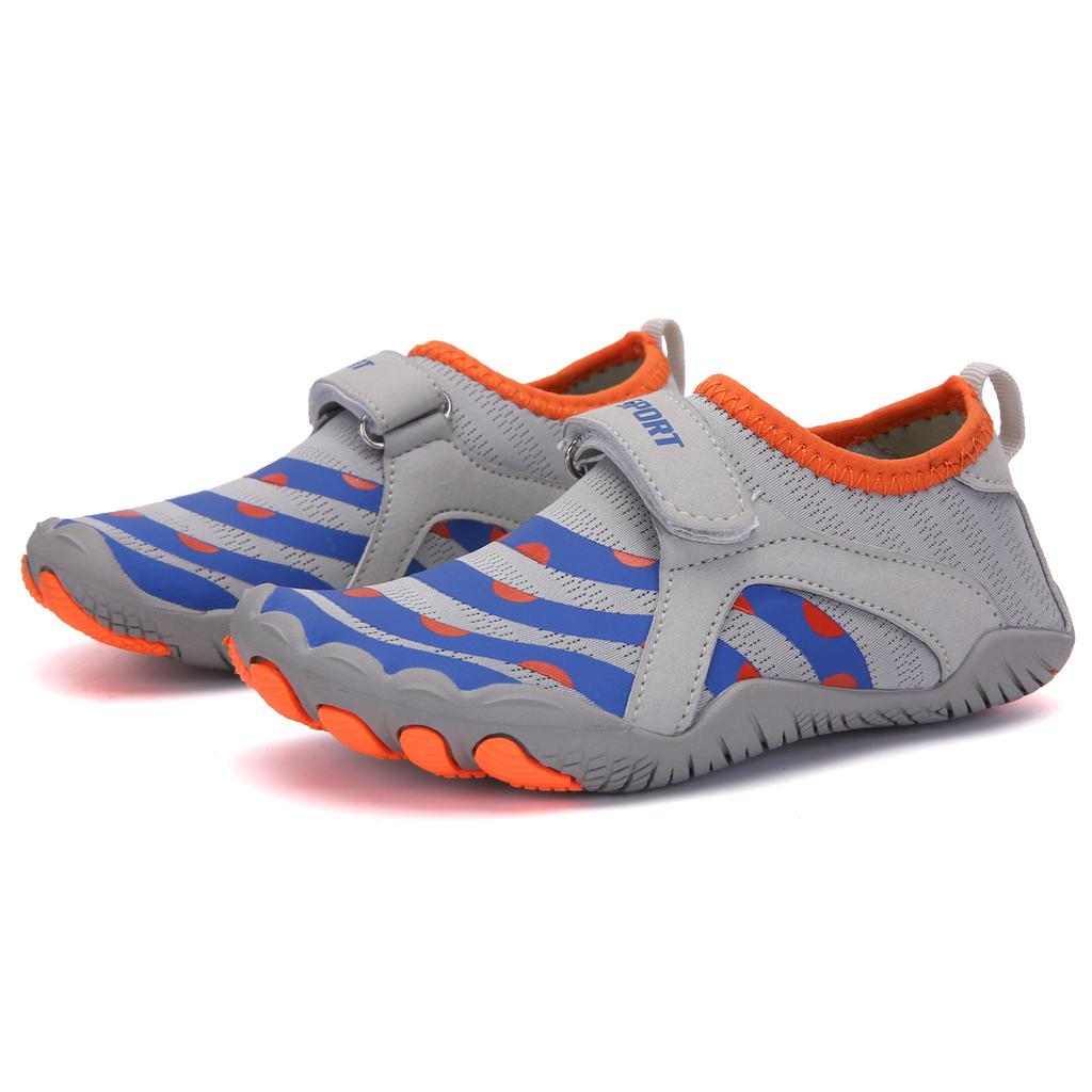 Новые детские пляжные туфли, регулируемые липучкой, эластичные, легкие, дышащие, повседневные, модные, нескользящие туфли для ходьбы по воде