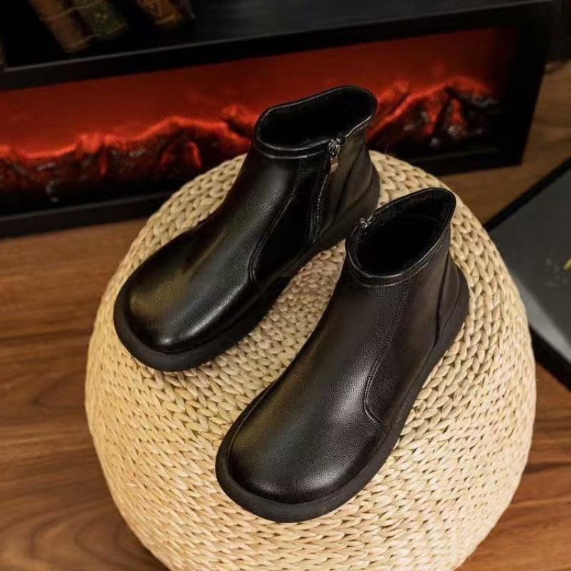 Autumn and Winter New Women's Shoes Low-top Casual Fashion Martin Boots Zipper Classic Fashion Boots Look Thin
