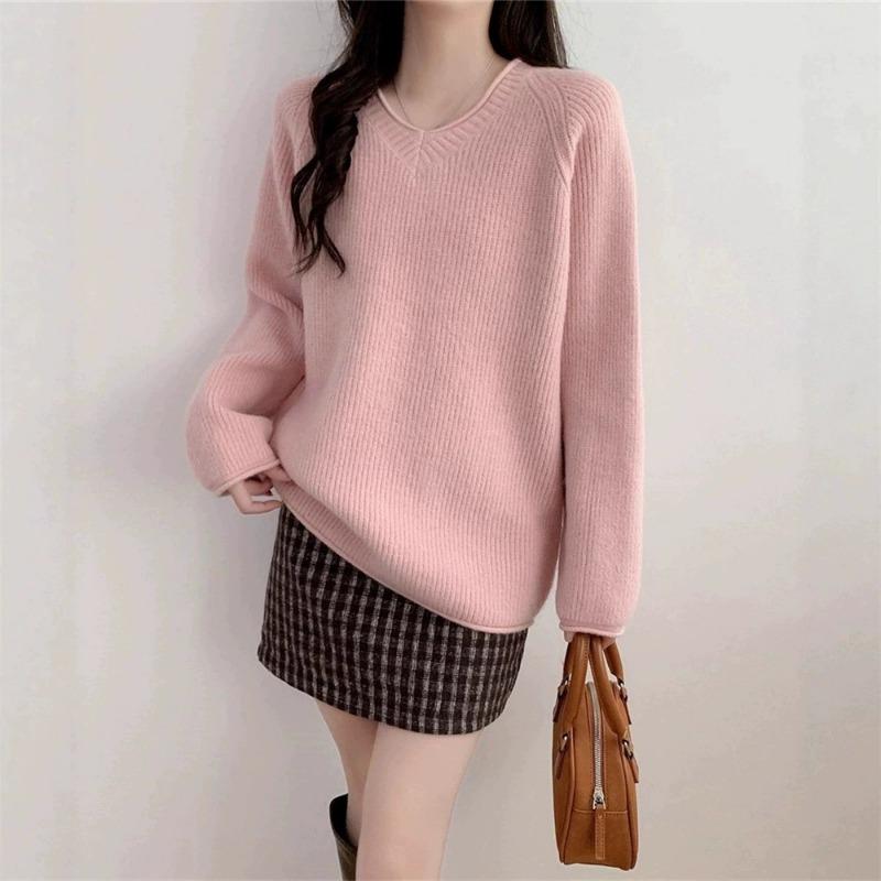 Autumn and Winter New V-neck Knitted Sweater Top Women's Soft Waxy Solid Color Versatile Good-looking and Thin Pullover Sweater