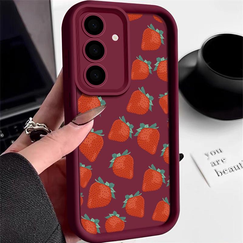 Чехол с изображением клубники для Samsung S25 S24 Fe S23 Ultra A55 A53 A35 A15 A06 A16, ударопрочный мягкий силиконовый защитный чехол для объектива цвета конфет