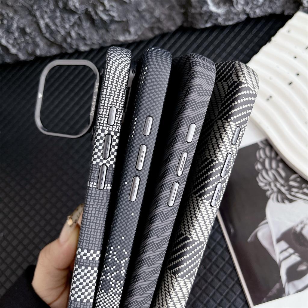 The Checkered British Magnetic Phone Case Is Suitable for IPhone15pro Cases, 14max Cases and Apple 16plus Cases