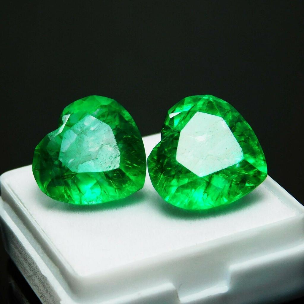 16 Ct Natural Green Emerald Heart Shape Loose Gemstone Pair