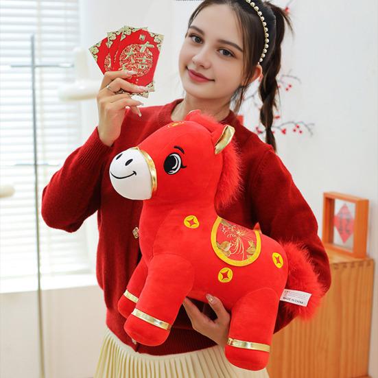 2026 Кукла-лошадь Новогодние украшения Мягкая ткань Новогодние благословения Украшение-лошадь Символ богатства счастья Автомобильное украшение-лошадь