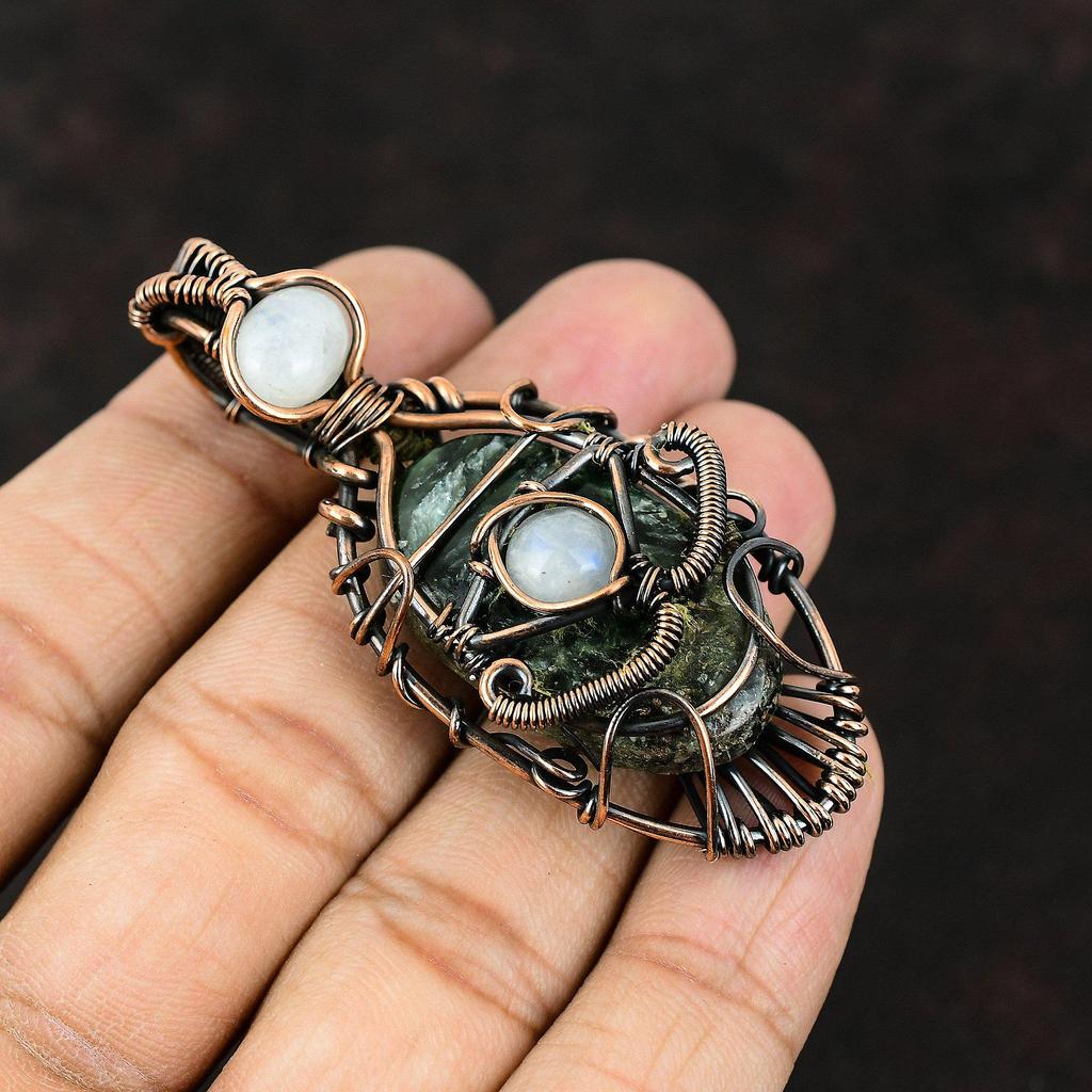 Подвеска из серафинита с медной проволокой в технике wire wrap, драгоценный камень, дизайнерские украшения, подвеска «Злой глаз» из радужного лунного камня, украшения ручной работы, подарок для него