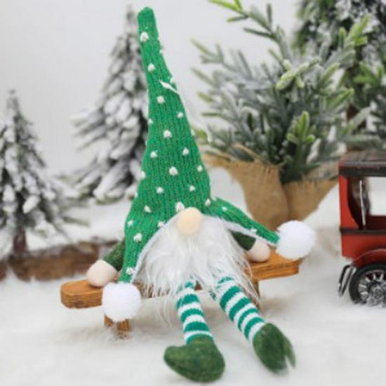 Вязаное украшение на рождественскую елку «Лесной эльф со светодиодной подсветкой»
