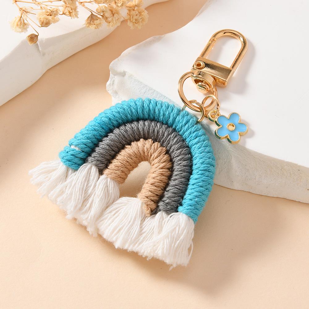 Радужный брелок-подвеска ручной работы