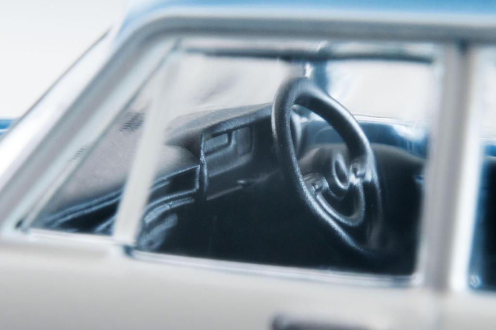 TOMYTEC Tomica Limited Vintage Scale Toyopet Masterline Light Van JAF 1966 Model 335283 1/64 LV-203b (Finished Model)