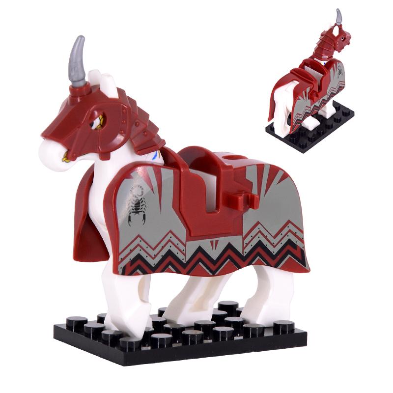 1pcs Medieval Horses Grey Bodies Blue Saddle Blankets White Horse Emblems Yellow Trims Building Block