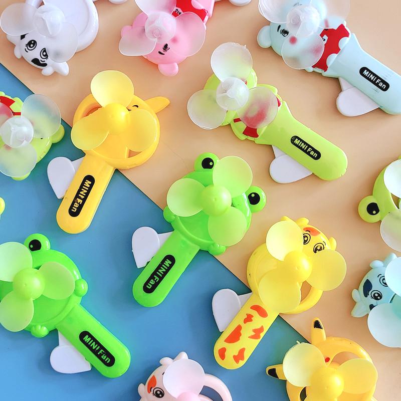 1 Pieces Random Style Cute Cartoon Animal Mini Plastic Handheld Fan Student Children Outdoor Portable Hand Press Manual Fan