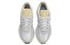 adidas Женские Retropy F2 'White Blue Dawn' Женские HQ1988