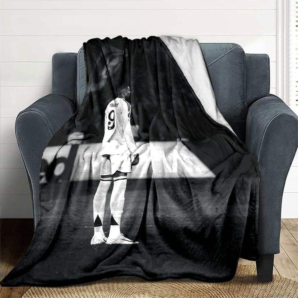 Star Player Kylian Mbappé Blanket Warmthful Decor Great for Couch Bed Sofa for All Seasons Modern Style Ideal Gift For Birthday Valentine'S Day