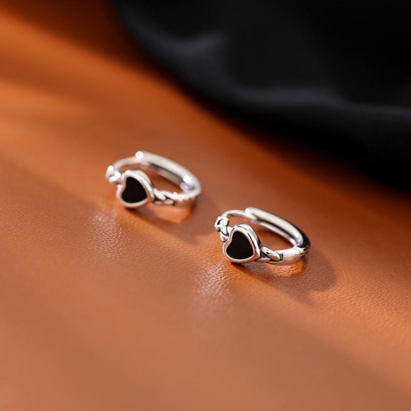 Серьги-кольца из стерлингового серебра с черным сердцем - Женские 2022 Трендовый Нишевый Дизайн Летние Украшения