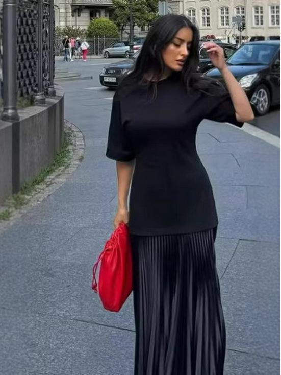 В наличии: Элегантное коричневое лоскутное платье с драпировкой, короткими рукавами и поясом для весны/лета 2025