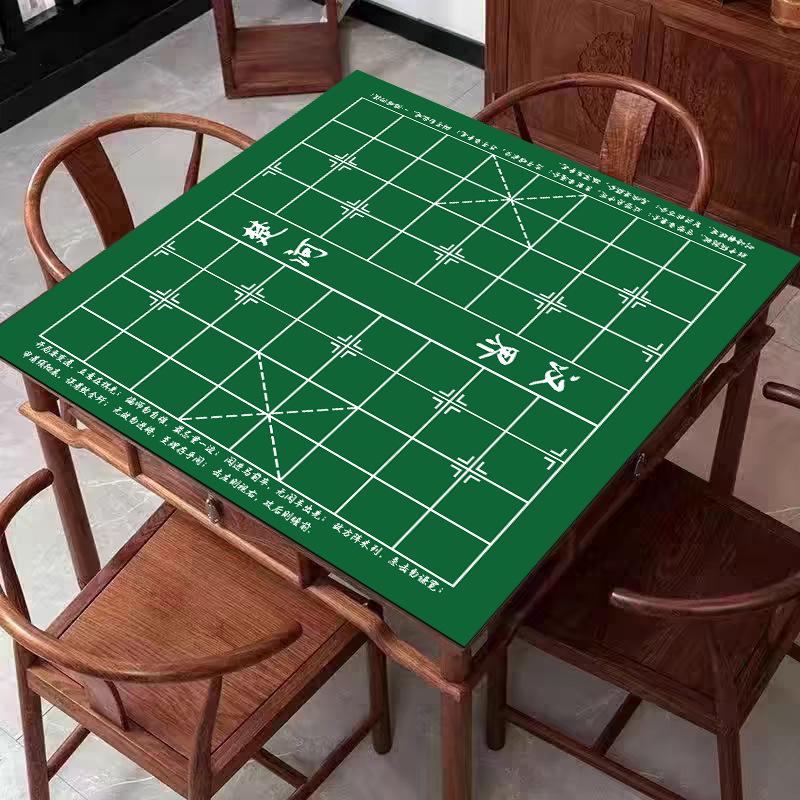 Нескользящий, устойчивый к грязи коврик для стола маджонг и покера - простой в уходе дизайн шахматной доски