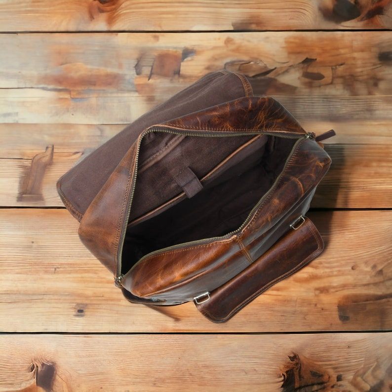 КОРИЧНЕВЫЙ КОЖАНЫЙ РЮКЗАК Унисекс с откидной крышкой в подарок — дорожный рюкзак для ноутбука