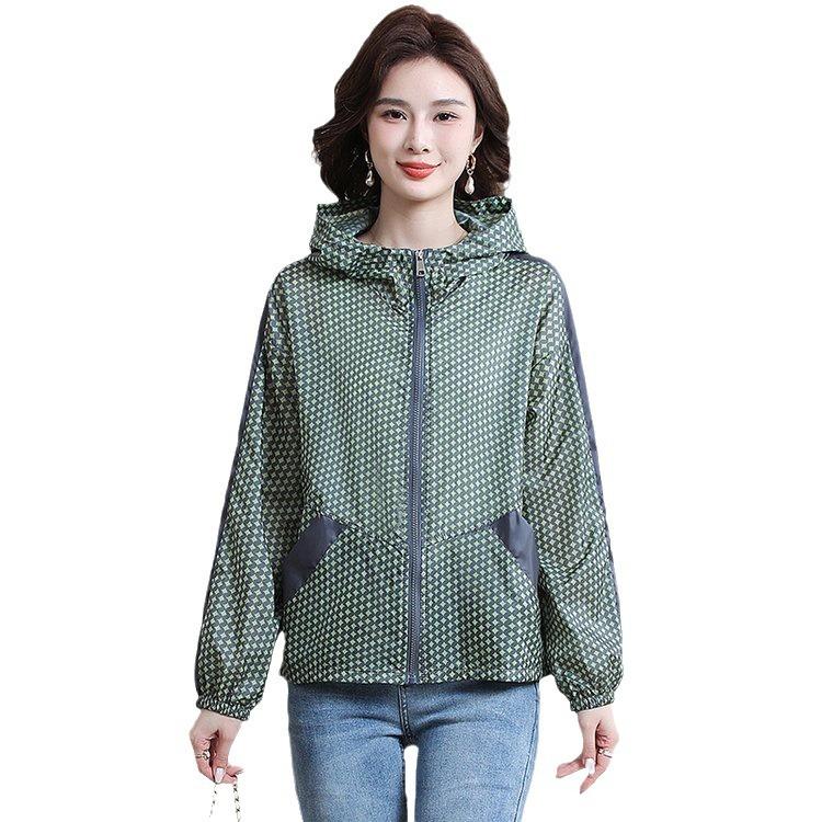 Женская весенне-летняя свободная одежда больших размеров с защитой от солнца, тонкое пальто, дышащая куртка с капюшоном, солнцезащитная куртка