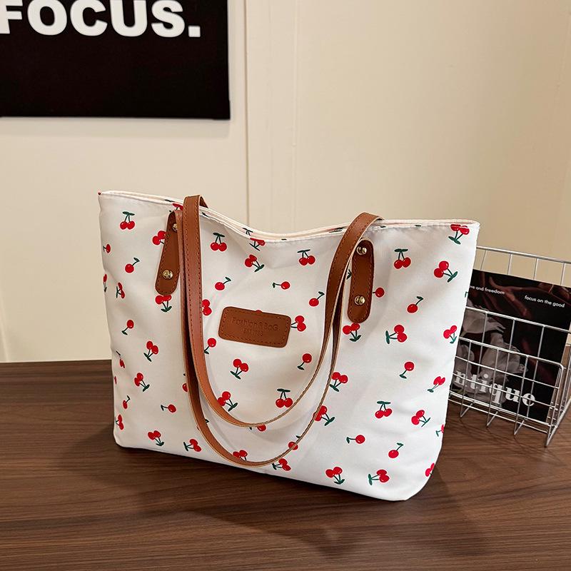 Trendy Women's Versatile Large-Capacity Print Tote Bag