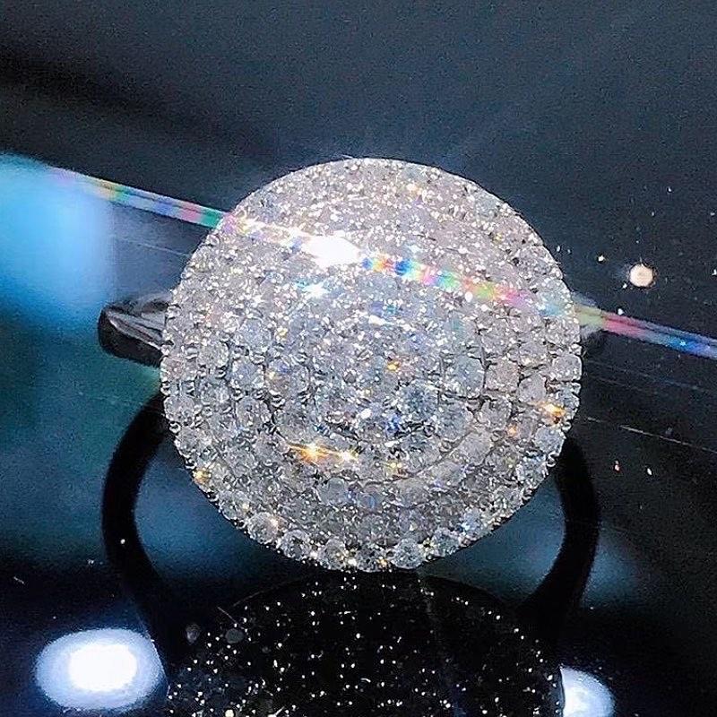 Huitan Sparkling CZ Women Rings Round Shaped Fashion Versatile Lady's Jewelry Full Bling Iced Out Wedding Engagement Accessories