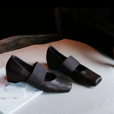 Версия из коровьей кожи~ ретро нишевые туфли Мэри Джейн с квадратным носком и мелким вырезом, с внутренней платформой, женская обувь осень 2025