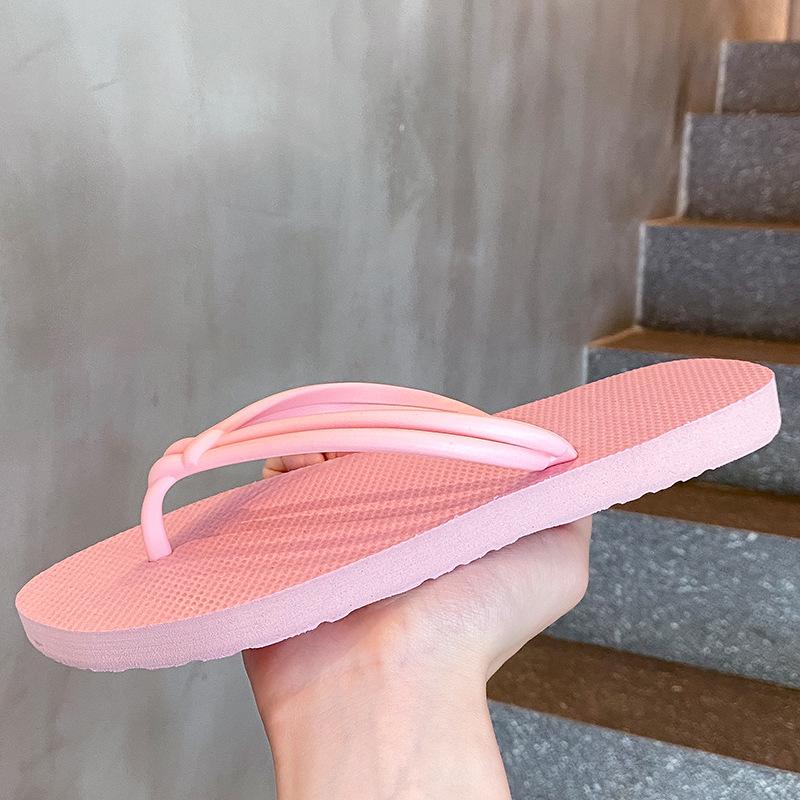 Ins Style Fashionable Simple Casual Flip-flops Women Summer Non-slip Bathing Pinch Feet Outside Wearing Flat Beach Cool Slippers Women