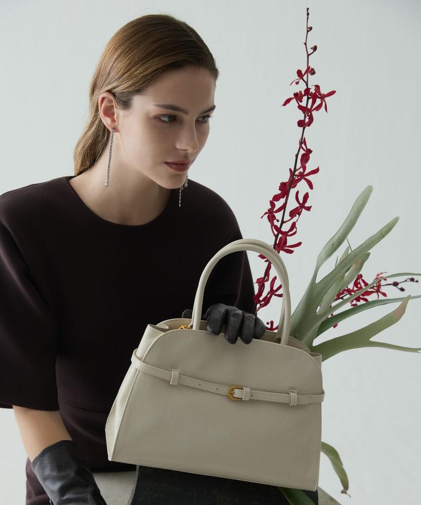 Ecoe E.C.O.E Heritage Buckle Bag - Oyster Ivory