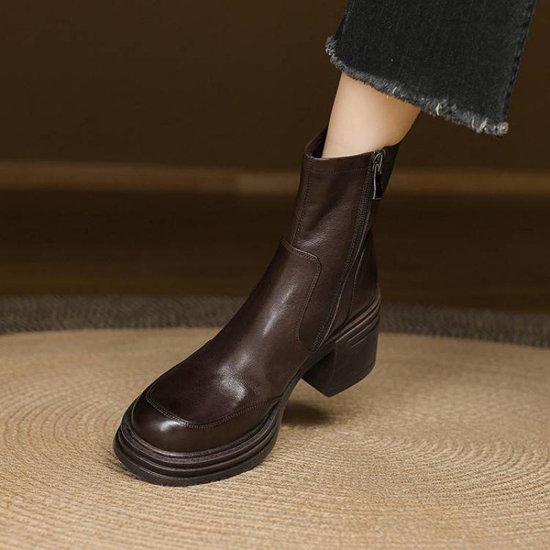 Осенне-зимние женские ботинки-мартин средней высоты, однотонные, большого размера, на высоком каблуке, с круглым носком, универсальные кожаные ботинки из коровьей кожи