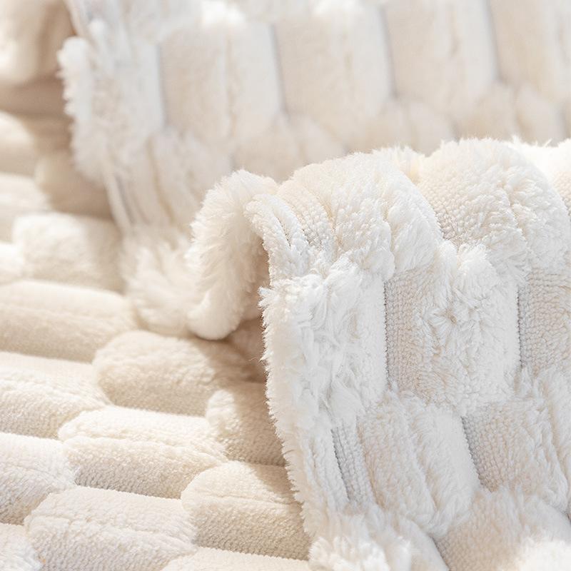 Поглаживание Кошек Подушка для Дивана Зимняя Утолщенная Нескользящая Плюшевая Подушка для Сиденья Современная Простая Бежевая Накидка на Диван Полотенце Накидка Ткань Зима