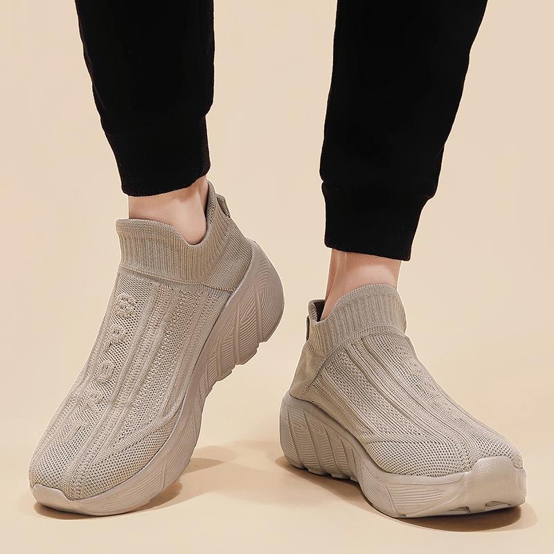 New men's shoes season breathable fly knitting casual large size fly knitting, socks, casual sports shoes running shoes