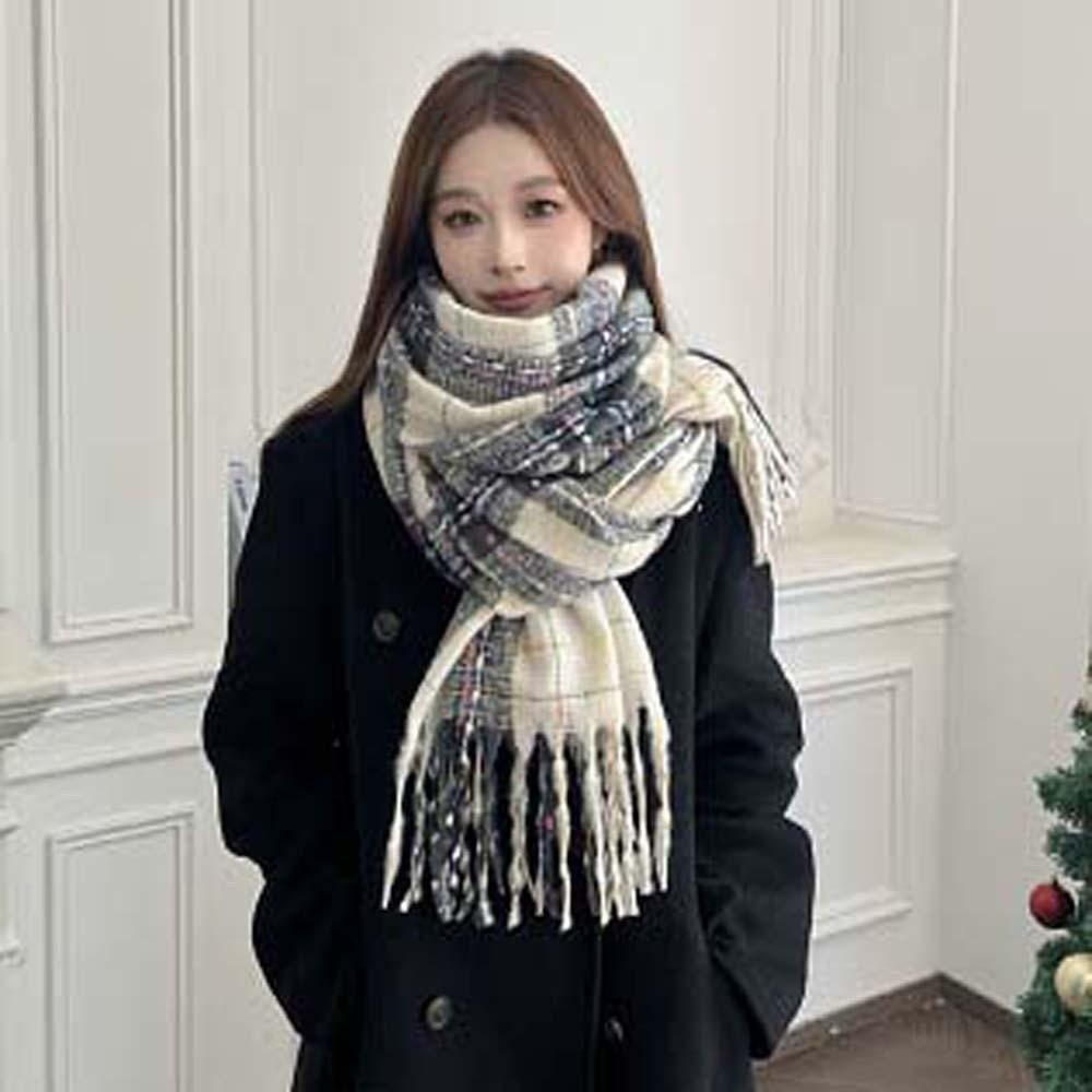 Classic Plaid Knitted Scarf Soft Women Thickened Scarf Soft Long Tassel Neckscarf  Couple