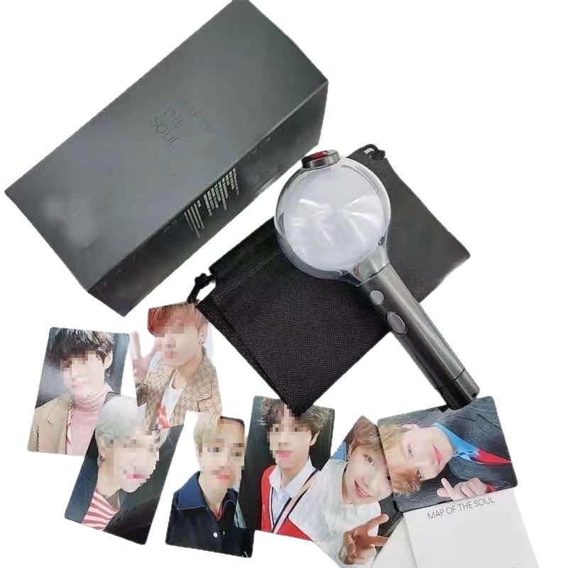 **Световой меч BTS специального выпуска**: Металлическая модель, доступны версии третьего и четвертого поколений**