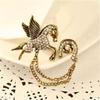 Fashion Rhinestones Alloy Wing Horse Chain Brooch Zodiac Pony Pins Women Men Clothing Accessory Suit Lapel Corsage New Year Gift