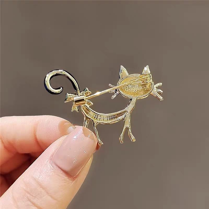 Cute Animal Pins Cat Brooches  Jewelry For Girls Banquet Appointment Accessories Bijoux Corsage