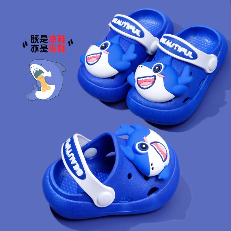 Cute cartoon non-slip children's clogs, boys' and girls' sandals, parent-child soft-soled home breathable wear-resistant closed-toe shoes