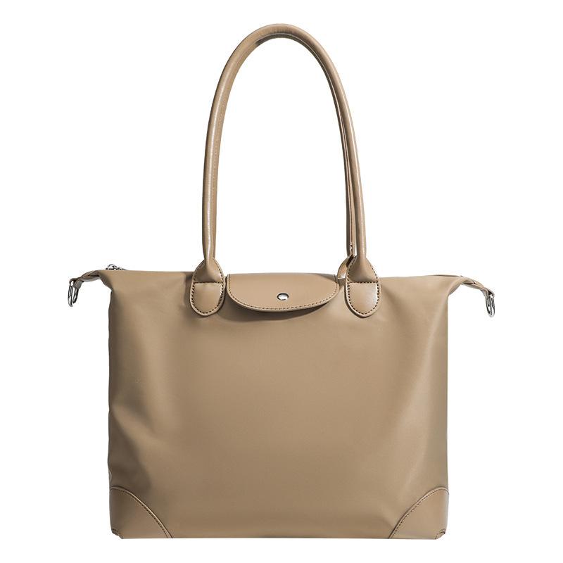 Водонепроницаемая нейлоновая ткань Большая вместительная дорожная сумка через плечо Tote Commuter Dumpling Bag Straddle Tote Bag