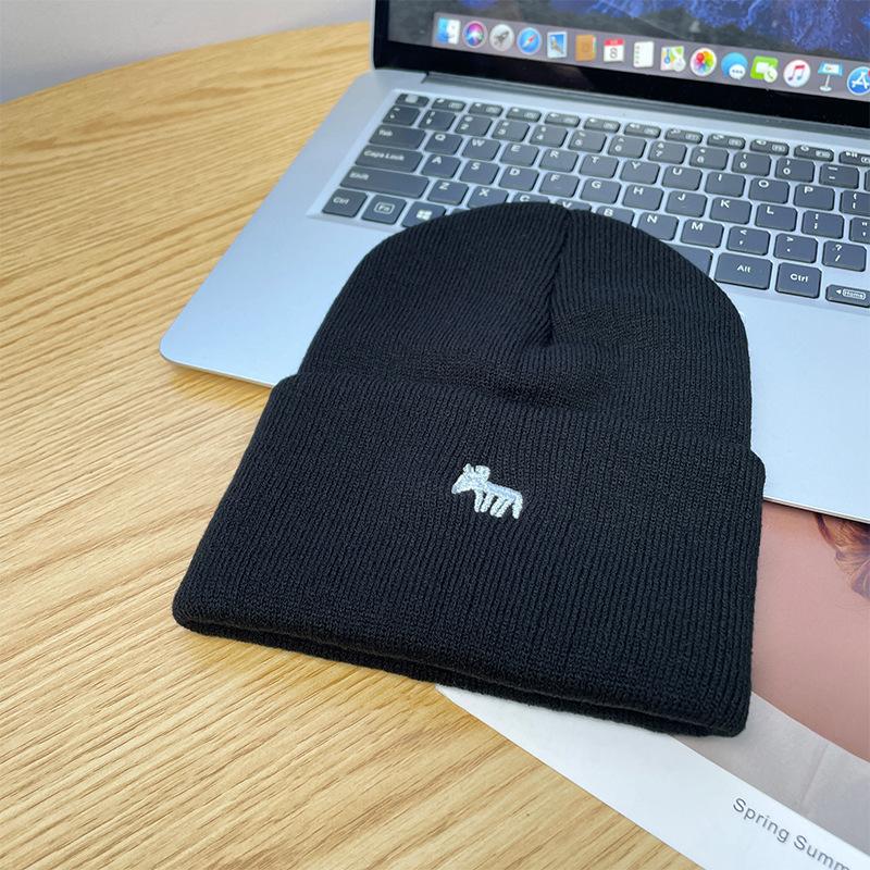 Вышитая лисья шерстяная шапка для мужчин, маленькое лицо осенью и зимой, теплая защита ушей, вязаная шапка, модная универсальная меховая шапка-дыня для женщин