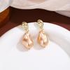 Silver Needle Baroque Pearl Earrings: French Retro Court Style, Light Luxury Fashion, Temperament Dangles.