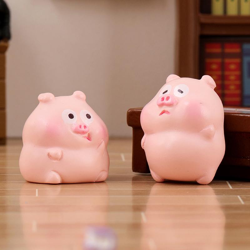 Статуэтки Миниатюры Мультфильм Милый Поросенок Микро Ландшафт Украшения Для Украшения Дома Декор Комнаты Настольные Украшения Автомобиля