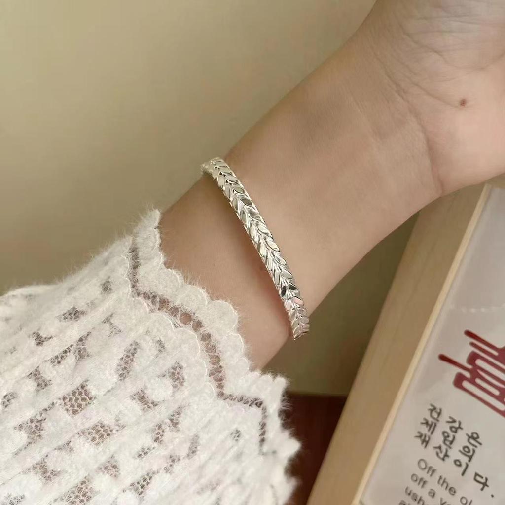 Открытый браслет-манжета "Колос пшеницы" серебристого цвета - Дизайн "Колос Мира", Модный и Универсальный Роскошный Аксессуар