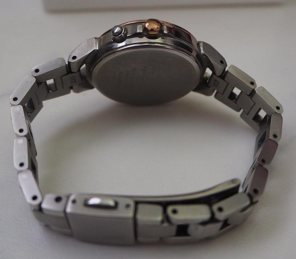 [USED] Seiko Lukia Titanium Radio-Controlled Solar Watch 1B25-0AC0 White Dial