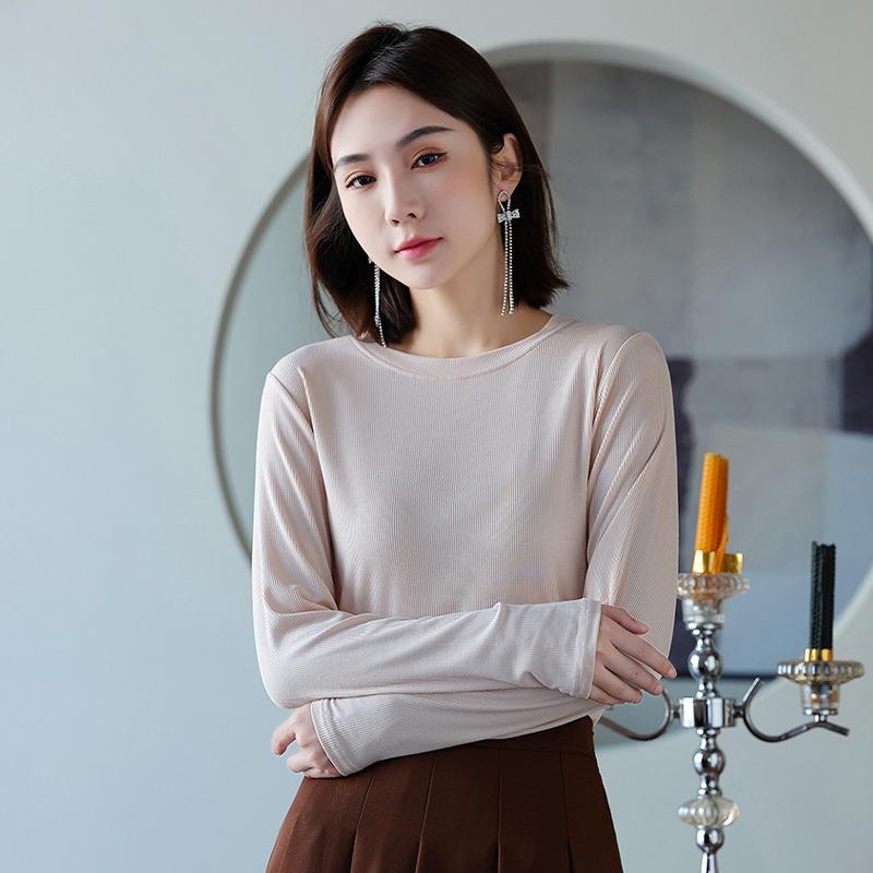 Long Sleeved Base Shirt for Women's Autumn and Winter Interior Wear