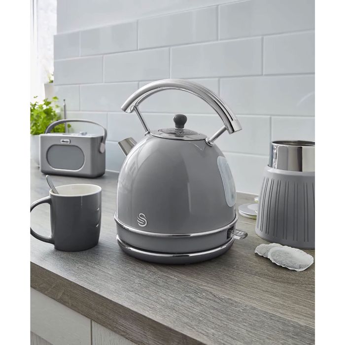 Retro bouilloire, 1,8 l, acier inoxydable sans bpa, résistance cachée, sans fil swan sk14630grneu 3000w gris