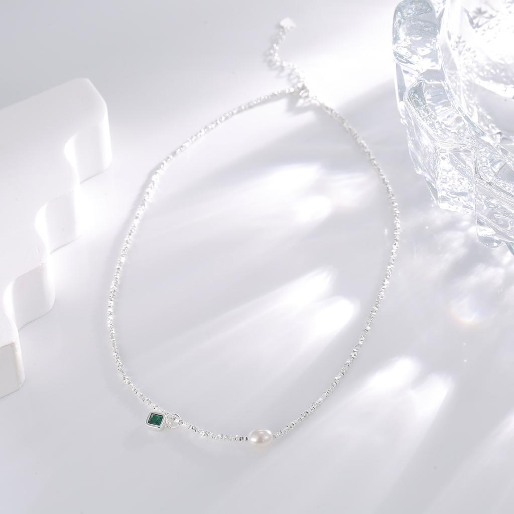 S925 серебряное легкое роскошное сломанное серебряное ожерелье сломанное серебро несколько таэлей квадратный изумруд циркон темперамент бусина маленькая квадратная бижутерия