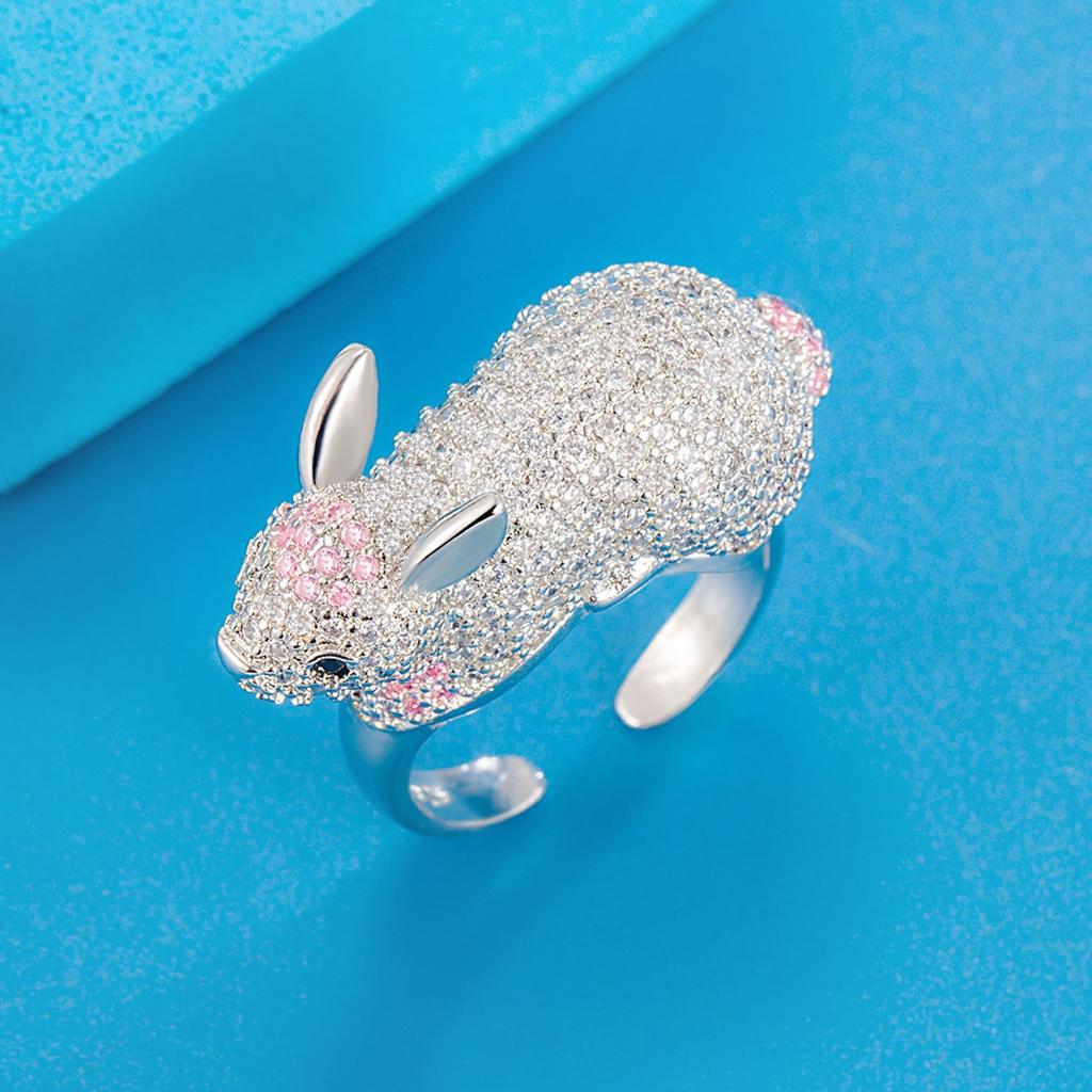 Расширенное ощущение полного персонализированного кольца с кроликом