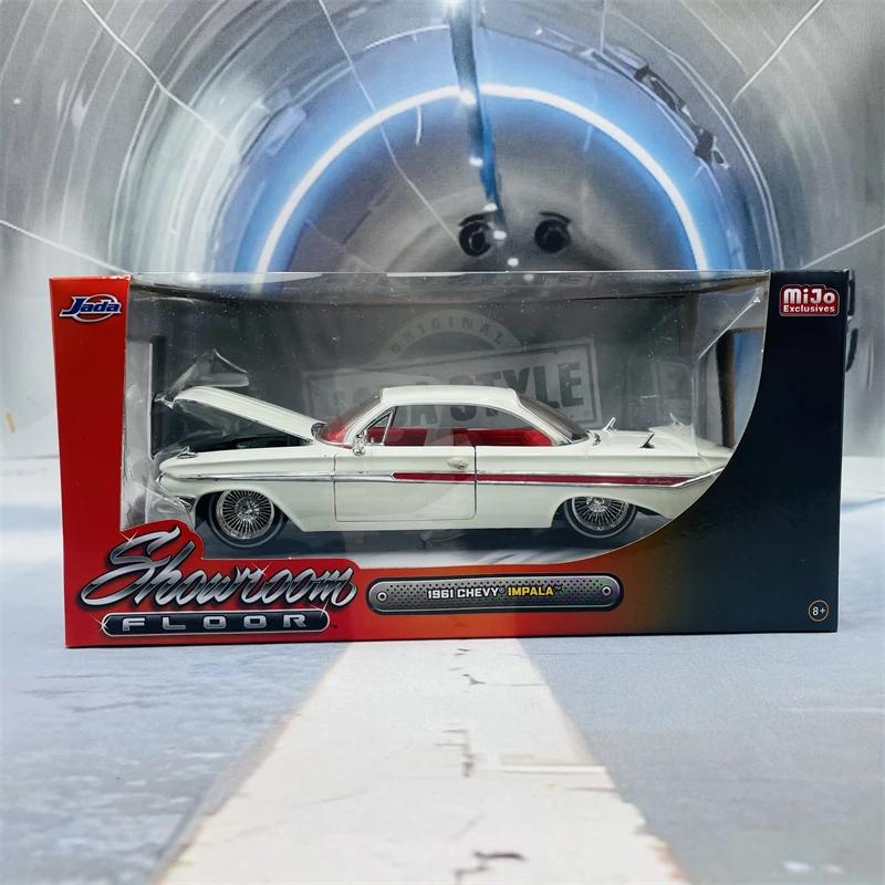 Jiada 1:24 1961 Chevrolet Impala Classic car simulation Alloy collection car model for children's birthday gifts31