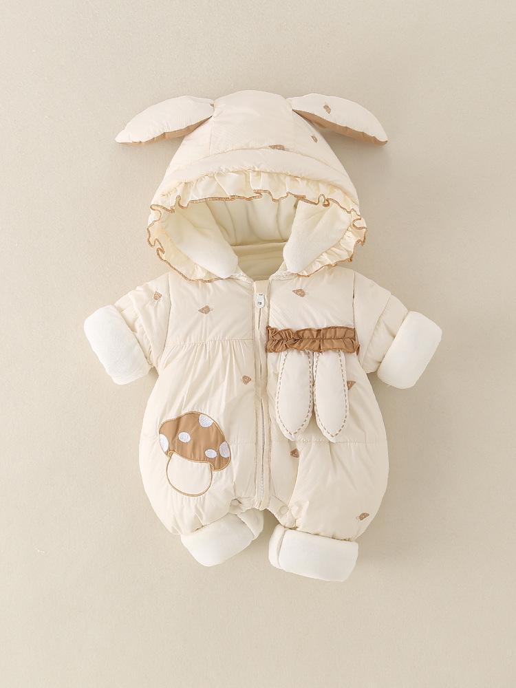 Утепленный флисовый зимний комбинезон для новорожденных девочек — милый наряд с капюшоном для прогулок.